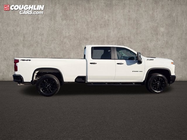 2026 Chevrolet Silverado 2500HD 4WD Crew Cab 172" Custom