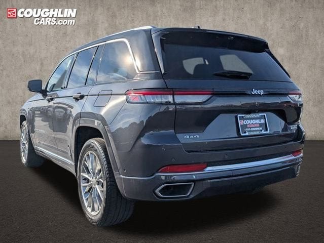 2022 Jeep Grand Cherokee Summit