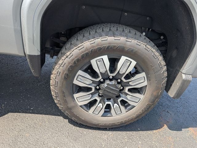2025 GMC Sierra 3500HD Denali