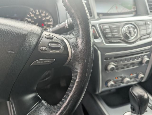 2020 Nissan Pathfinder SL