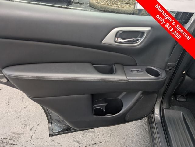 2019 Nissan Pathfinder SV