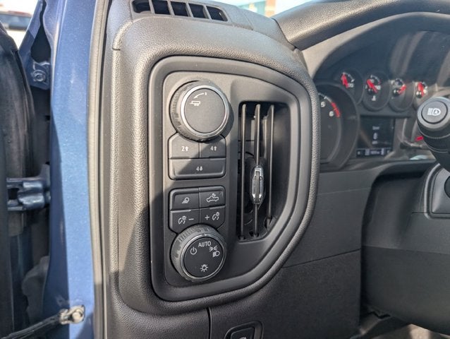 2025 Chevrolet Silverado 2500HD 4WD Crew Cab 159" Custom
