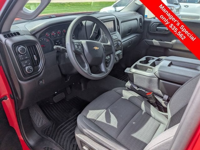 2023 Chevrolet Silverado 1500 4WD Crew Cab 147" Custom