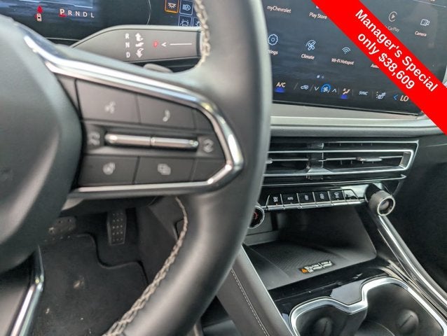 2026 Chevrolet Traverse AWD LT