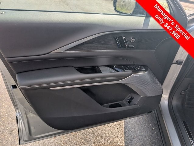 2025 Cadillac LYRIQ Luxury