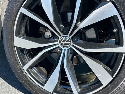 2024 Volkswagen Atlas 2.0T SEL Premium R-Line