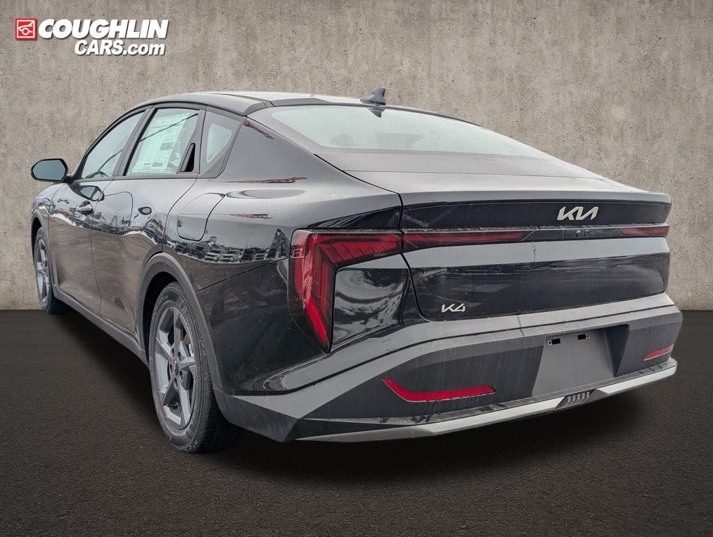 2025 Kia K4 LXS