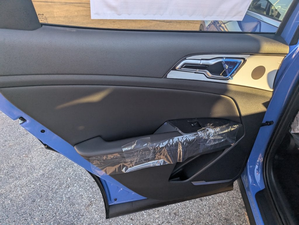 2027 Kia Sportage EX