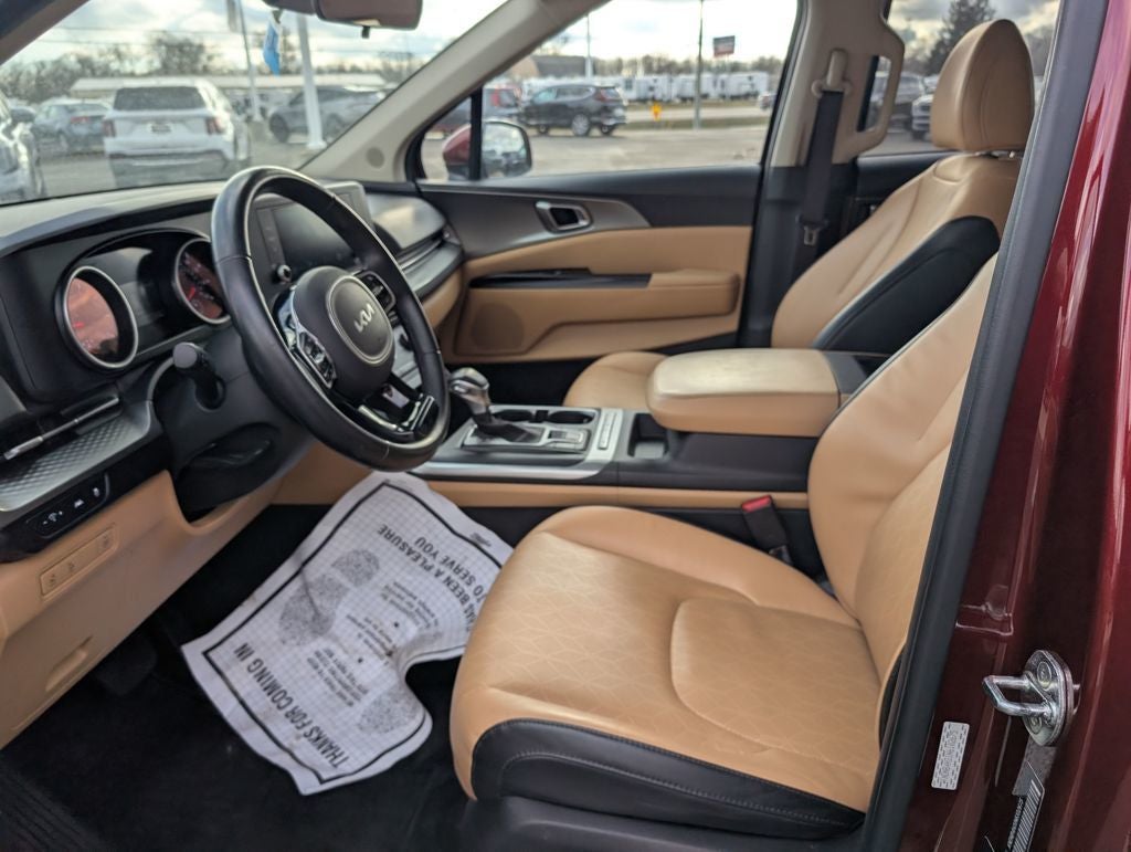 2022 Kia Carnival LXS