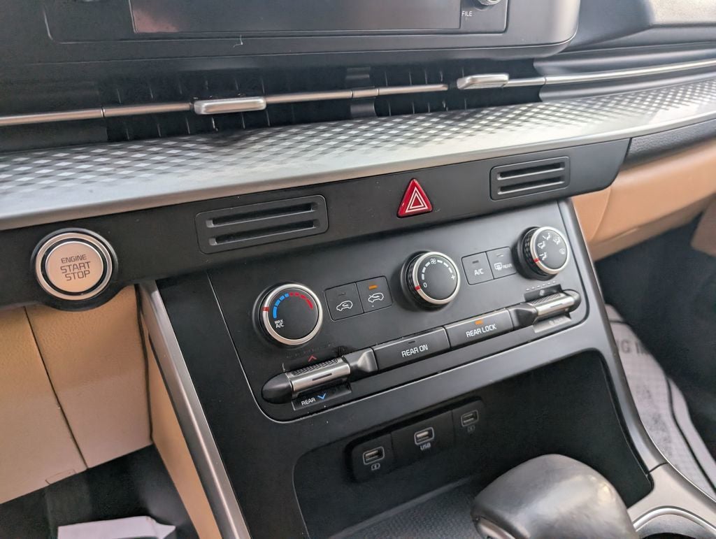 2022 Kia Carnival LXS