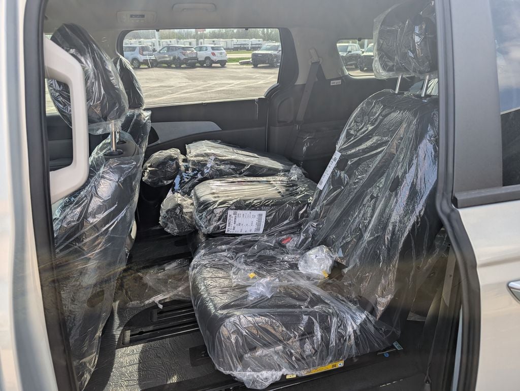 2026 Kia Carnival EX