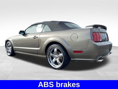 2005 Ford Mustang GT Premium