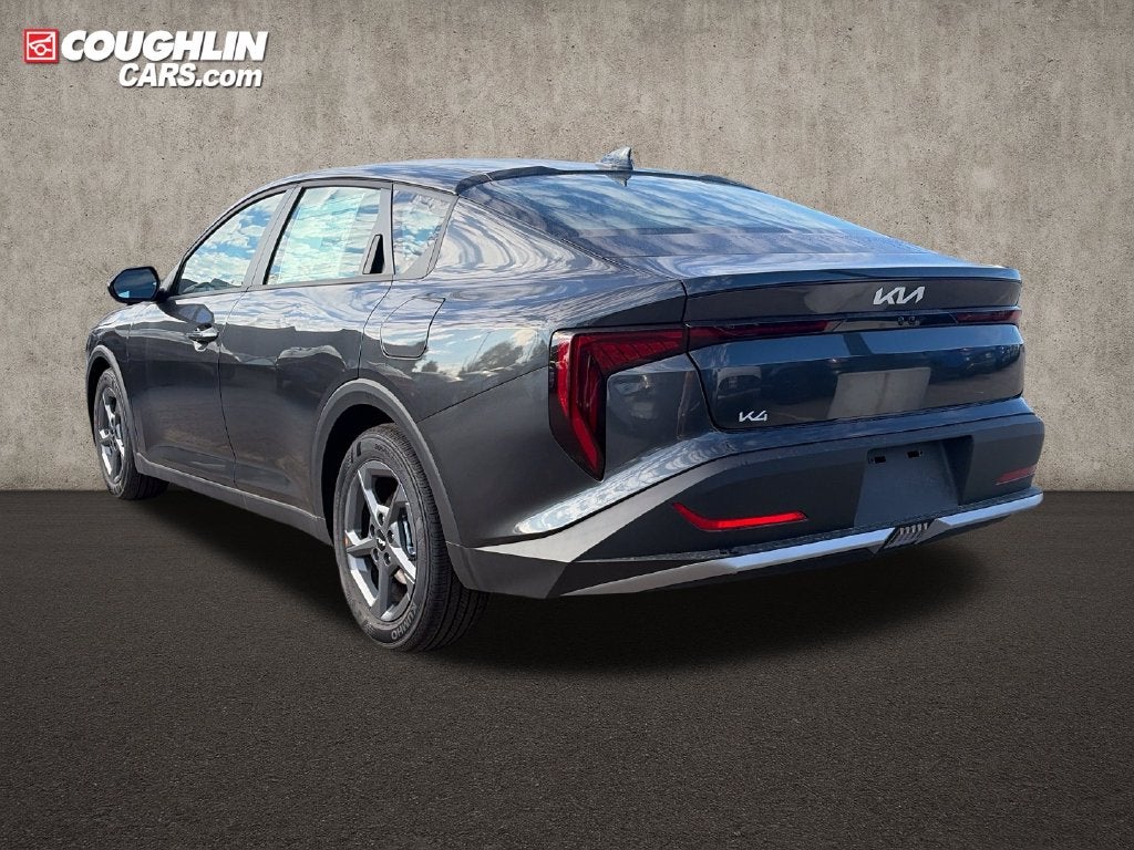 2026 Kia K4 LXS