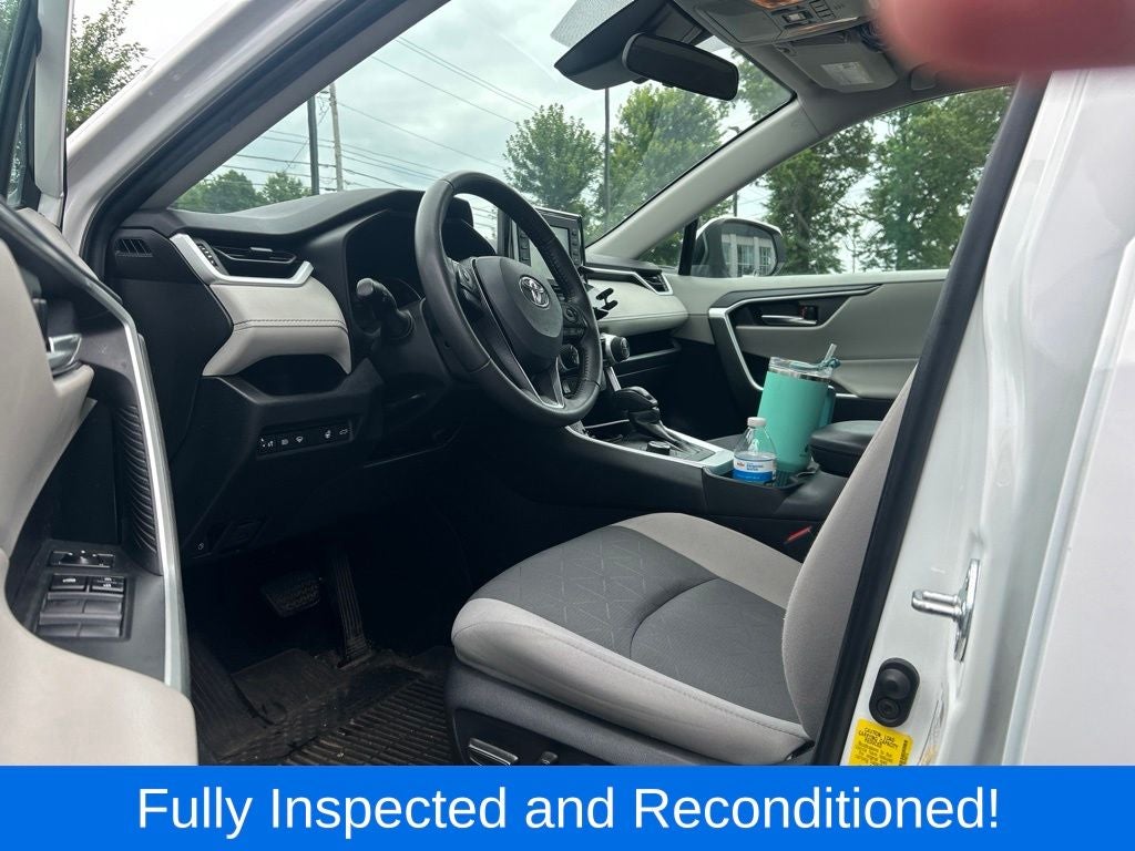 2021 Toyota RAV4 Hybrid XLE