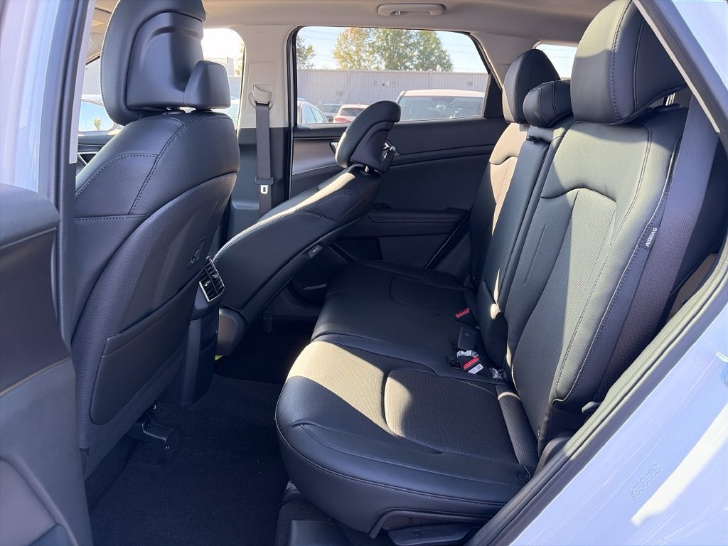 2027 Kia Sportage EX