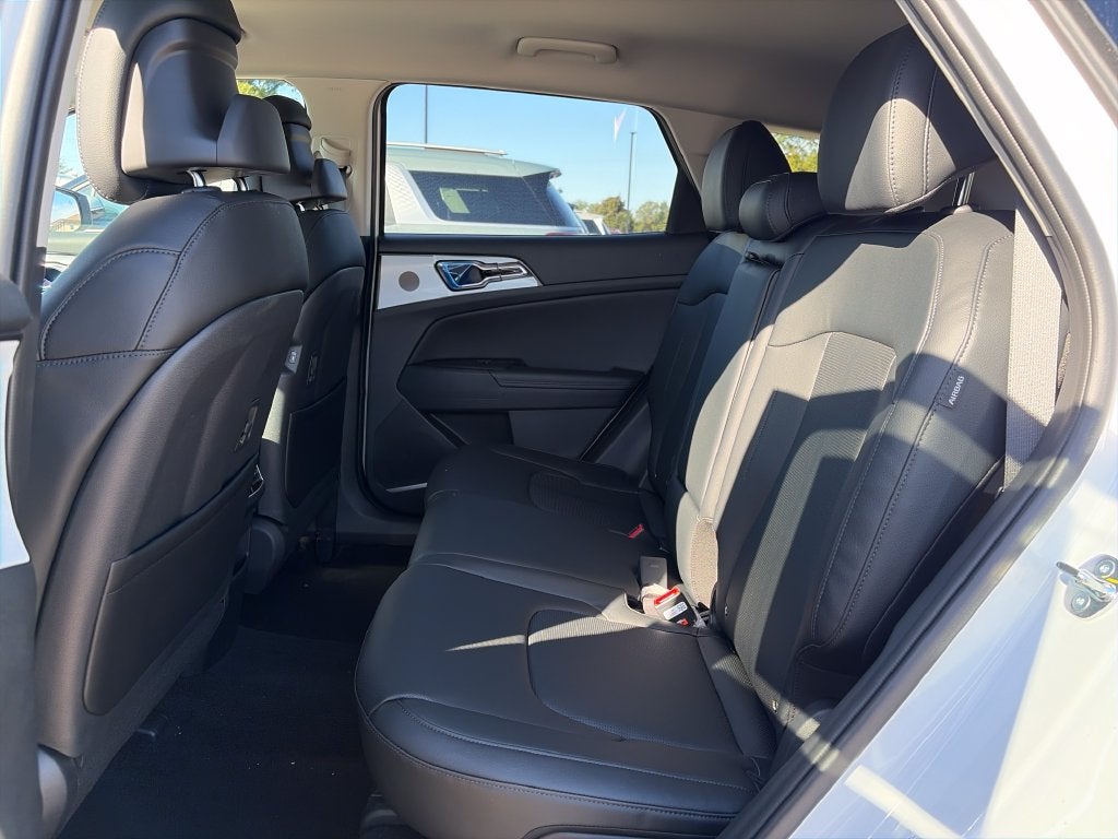 2027 Kia Sportage EX