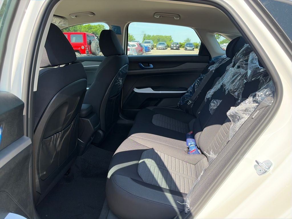 2026 Kia K5 LXS