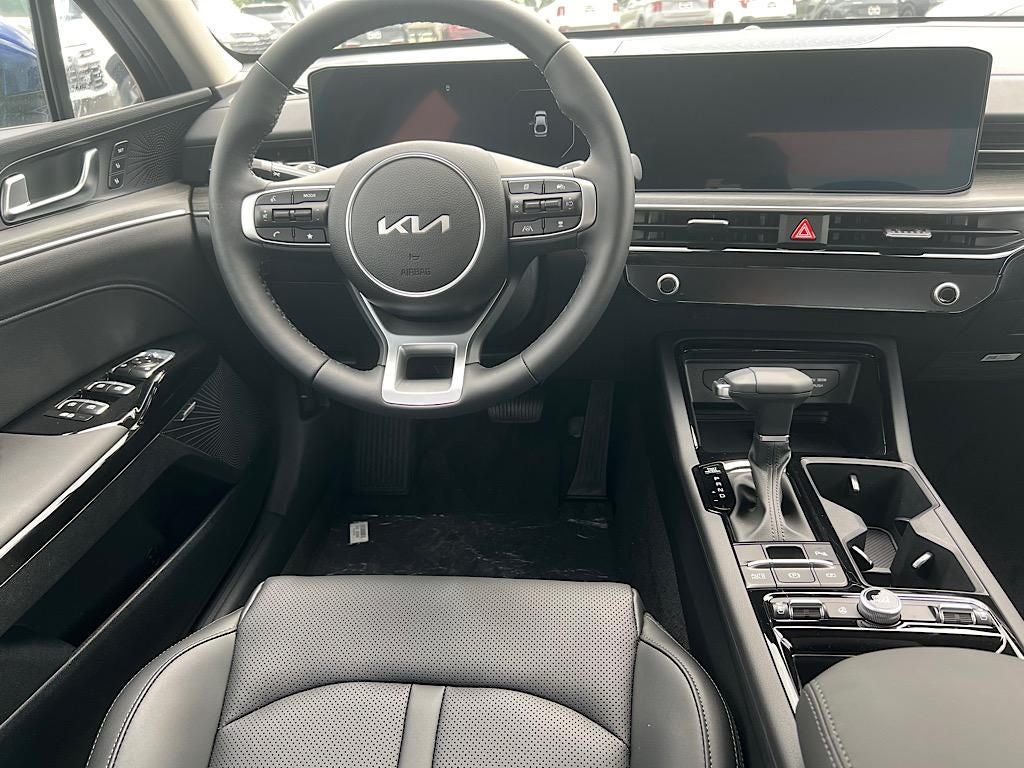 2025 Kia K5 EX