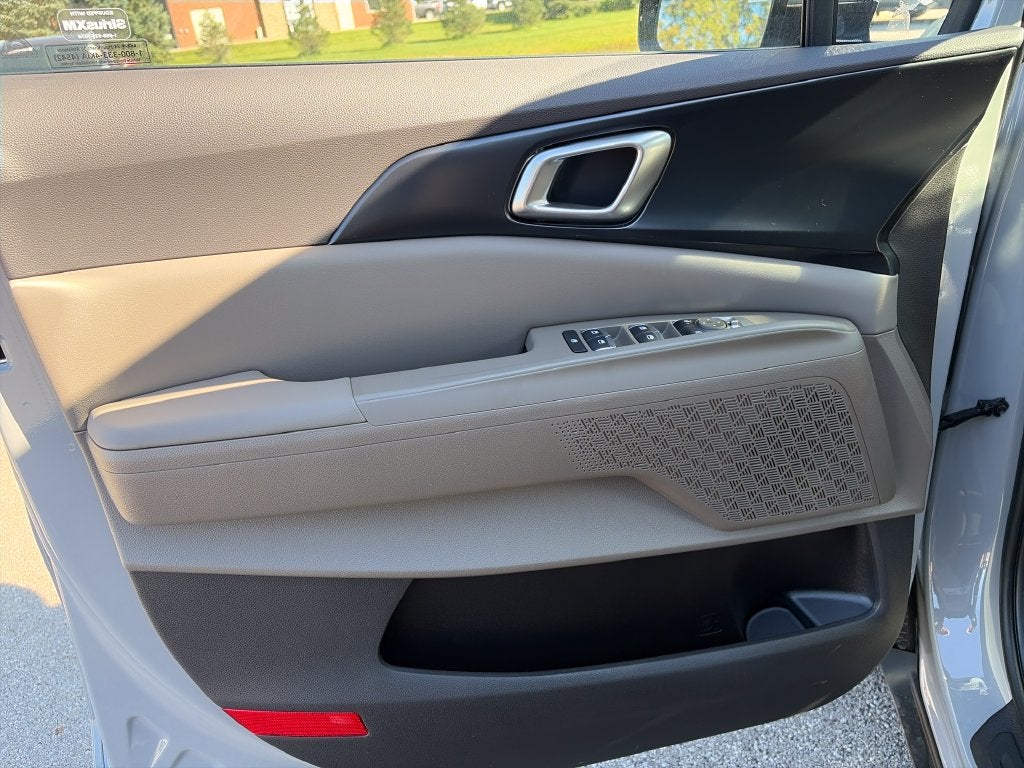 2027 Kia Carnival LXS