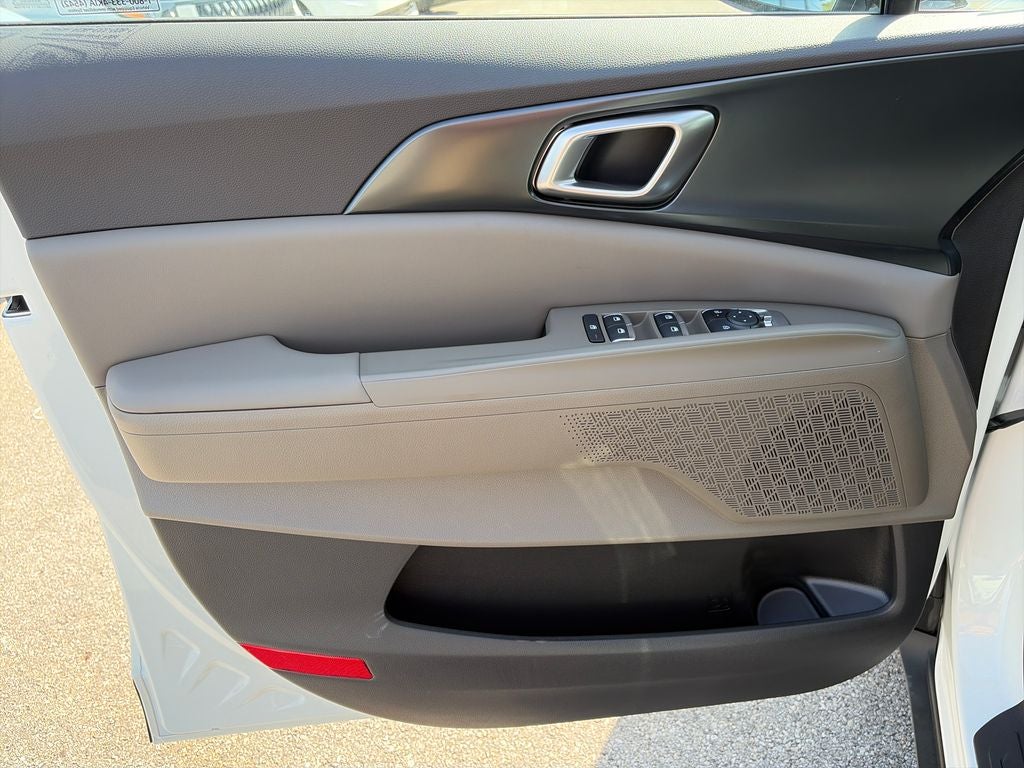 2027 Kia Carnival LXS
