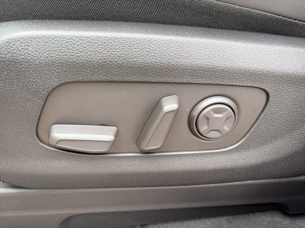 2027 Kia Carnival Hybrid LXS