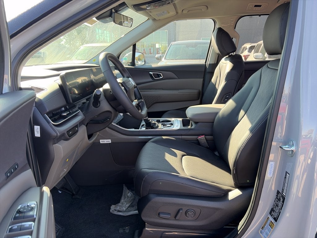 2027 Kia Carnival EX