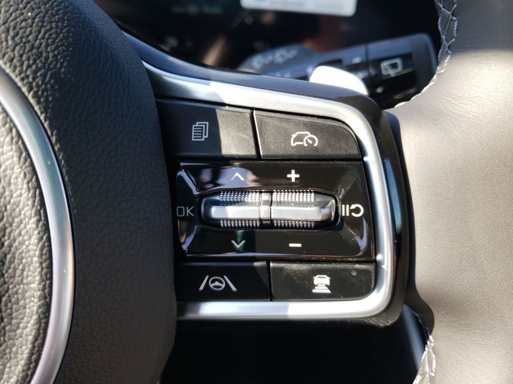 2026 Kia Carnival Hybrid Base