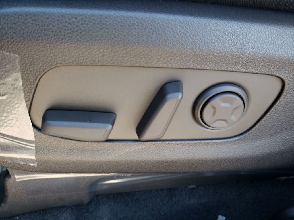 2026 Kia Carnival Hybrid Base