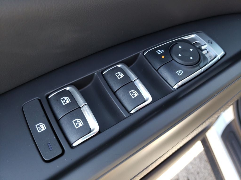 2026 Kia Carnival Hybrid Base