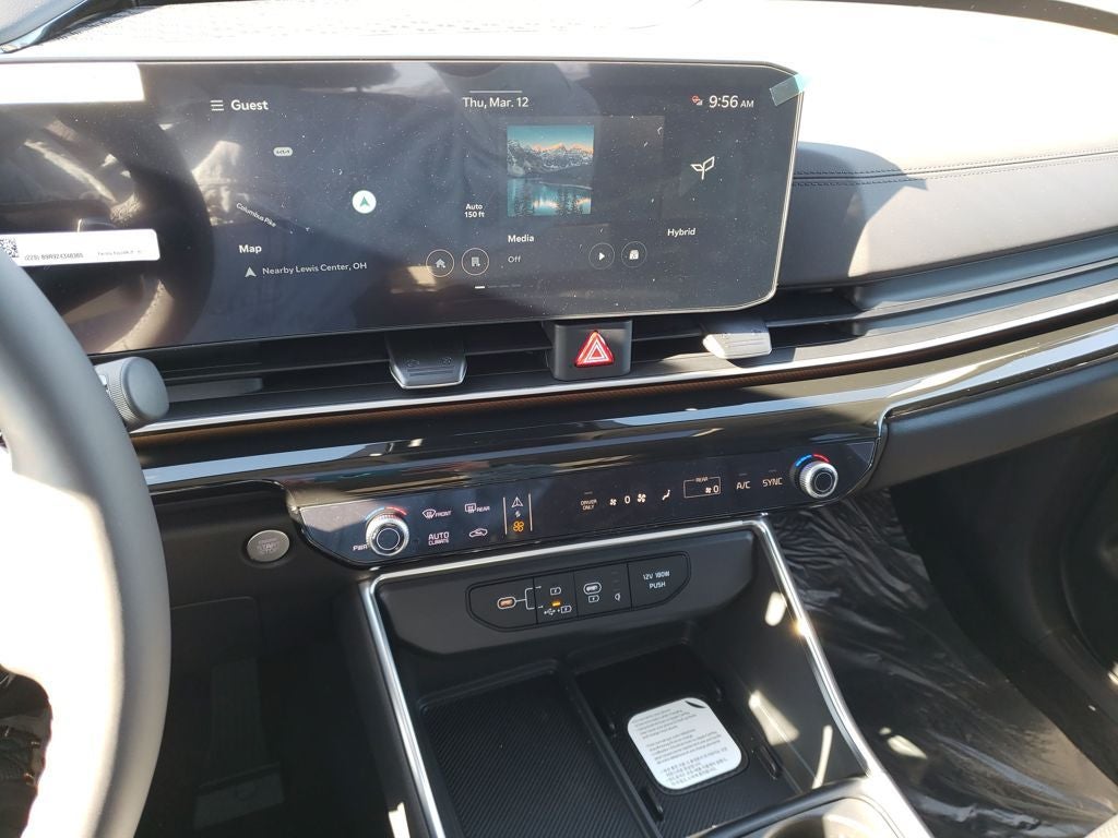 2026 Kia Carnival Hybrid Base