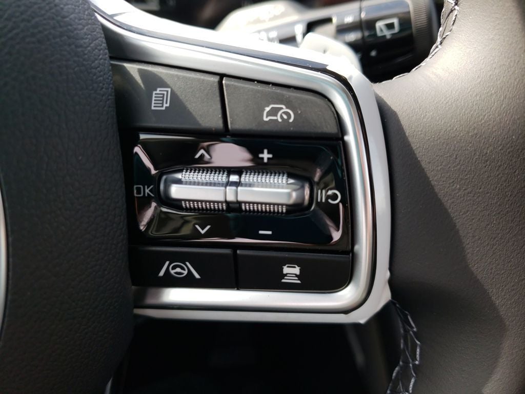 2026 Kia Carnival Hybrid Base