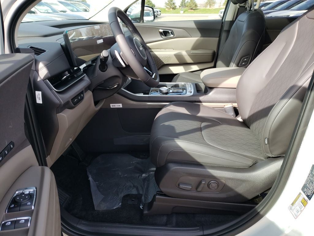 2026 Kia Carnival Hybrid Base