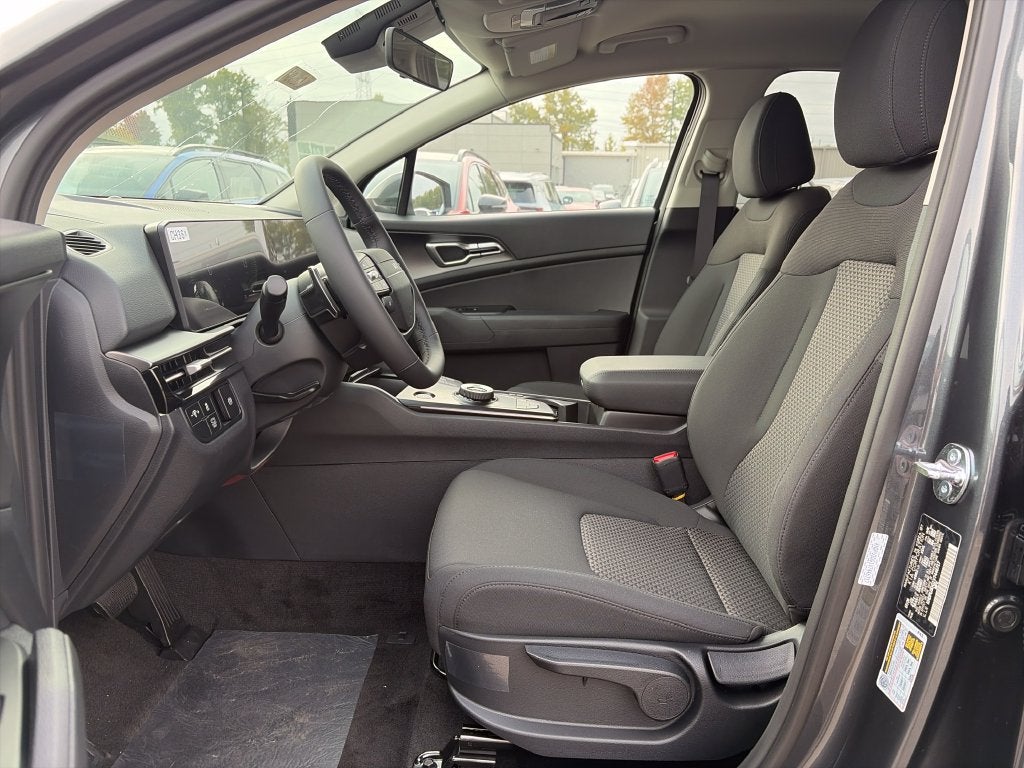 2027 Kia Sportage Hybrid LX