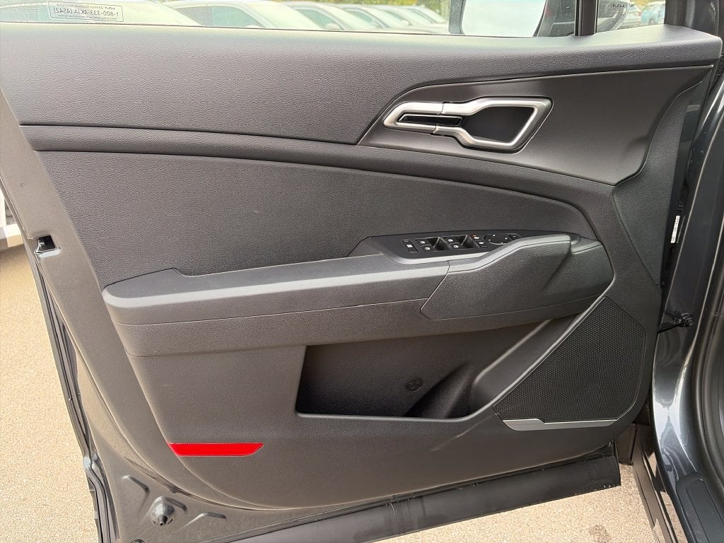 2027 Kia Sportage Hybrid LX