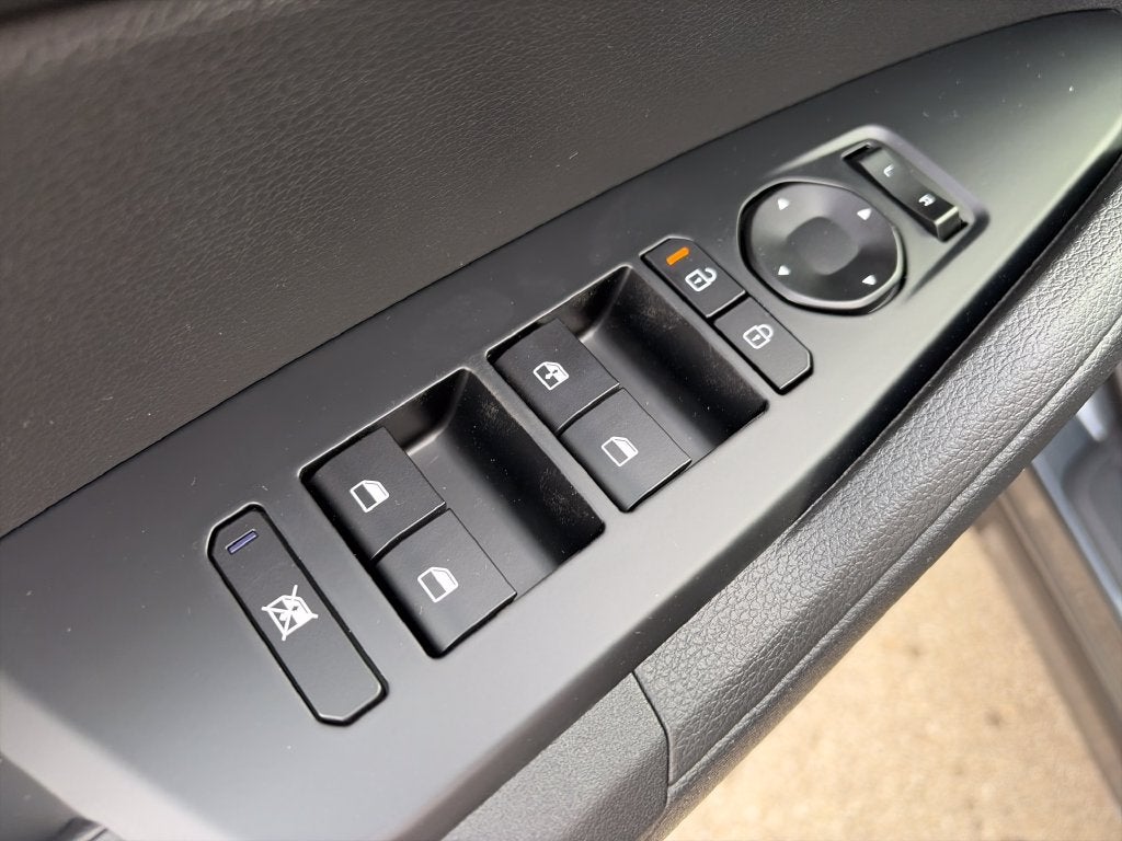 2027 Kia Sportage Hybrid LX