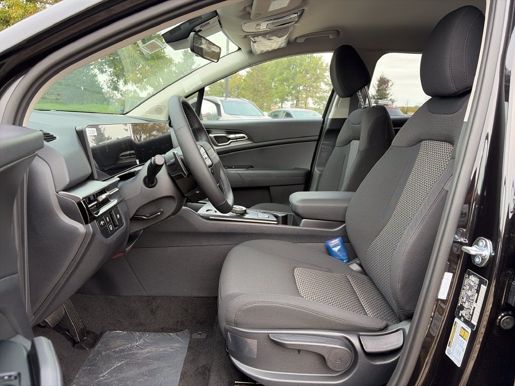 2027 Kia Sportage Hybrid LX