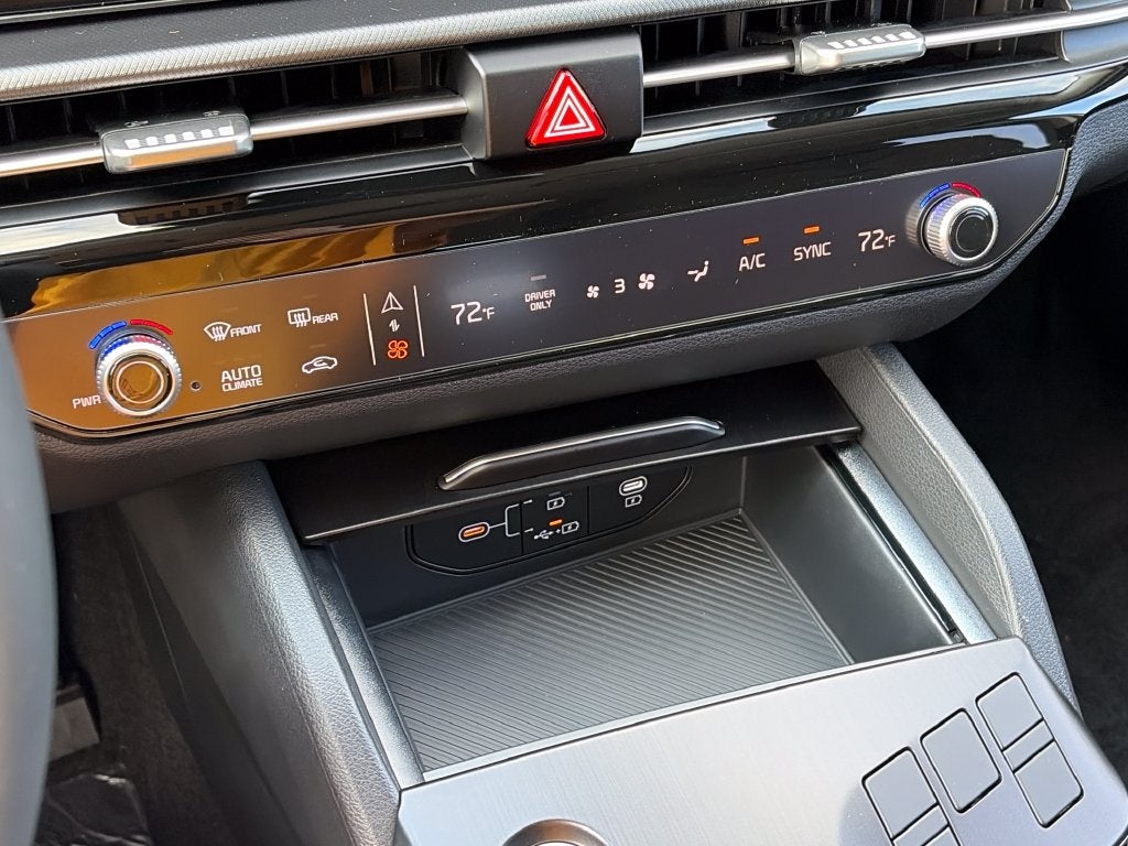 2027 Kia Sportage Hybrid LX