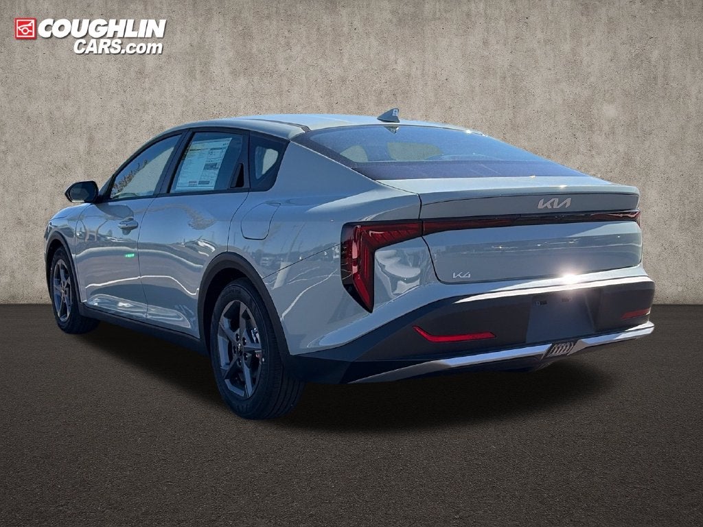 2026 Kia K4 LXS
