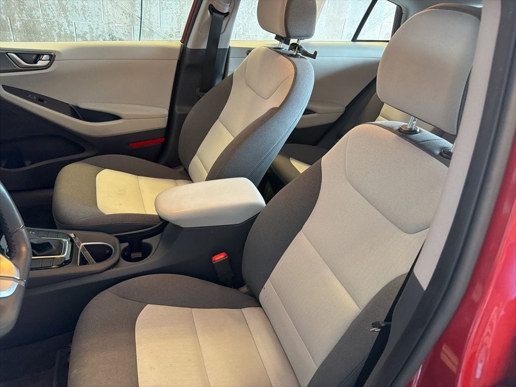 2020 Hyundai Ioniq Hybrid SE