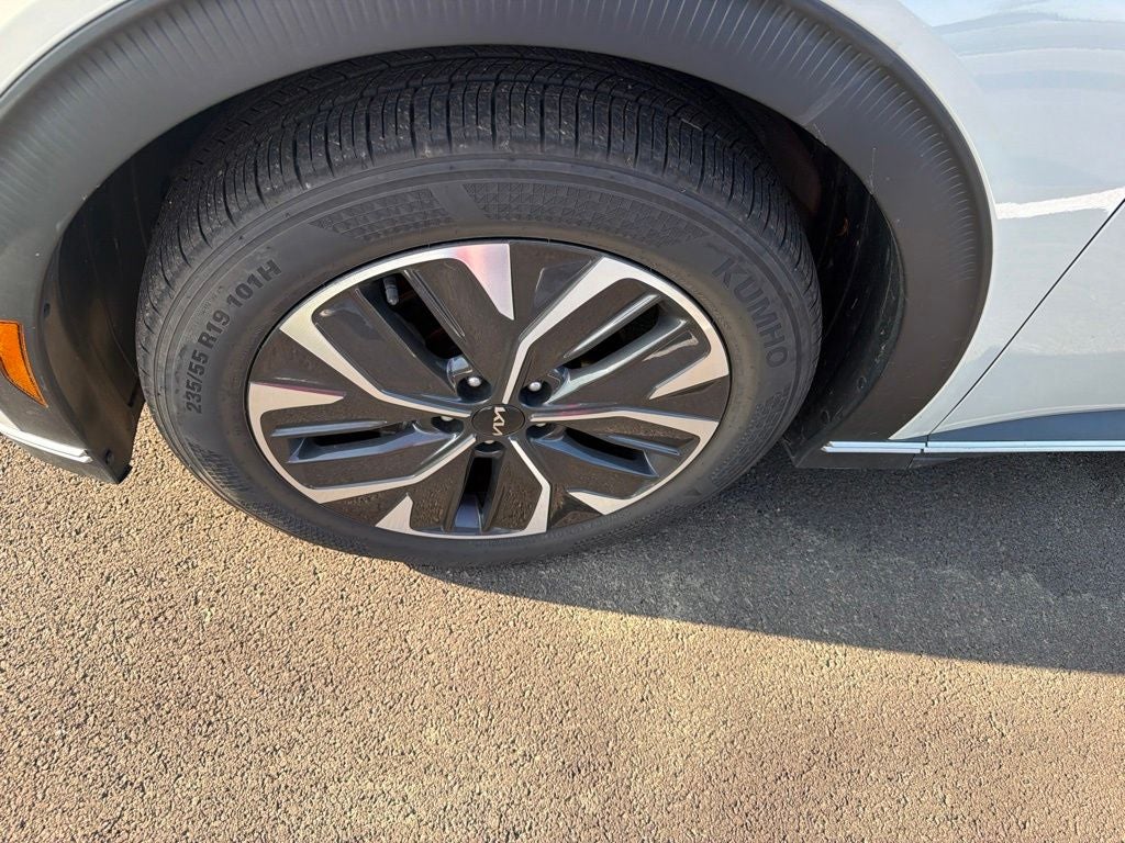 2024 Kia EV6 Light