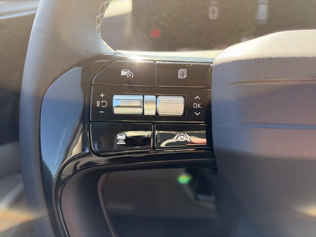 2027 Kia Carnival LX