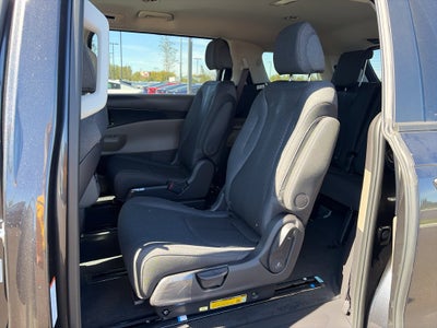 2027 Kia Carnival LX