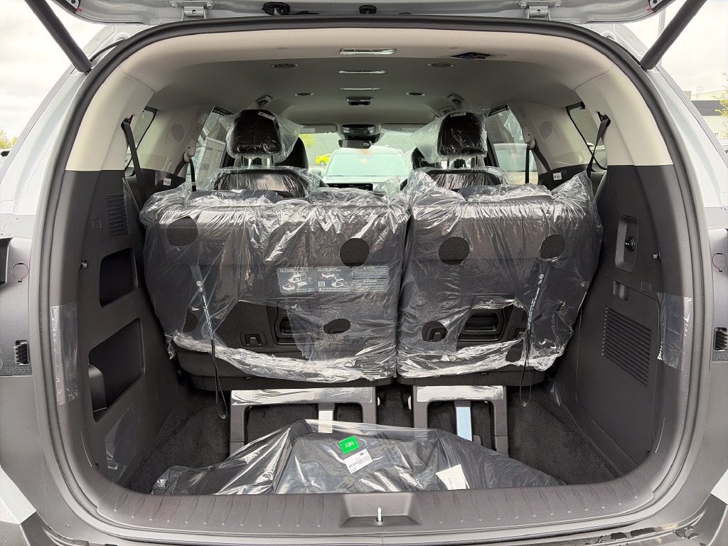 2027 Kia Carnival Hybrid EX