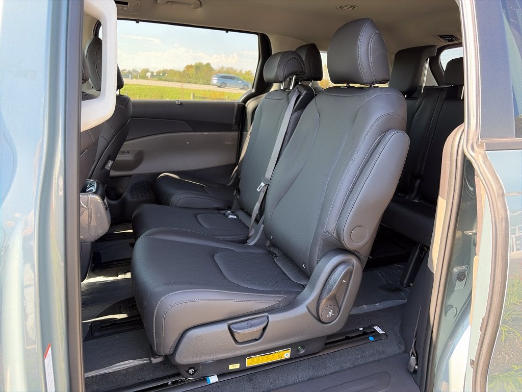 2027 Kia Carnival Hybrid EX