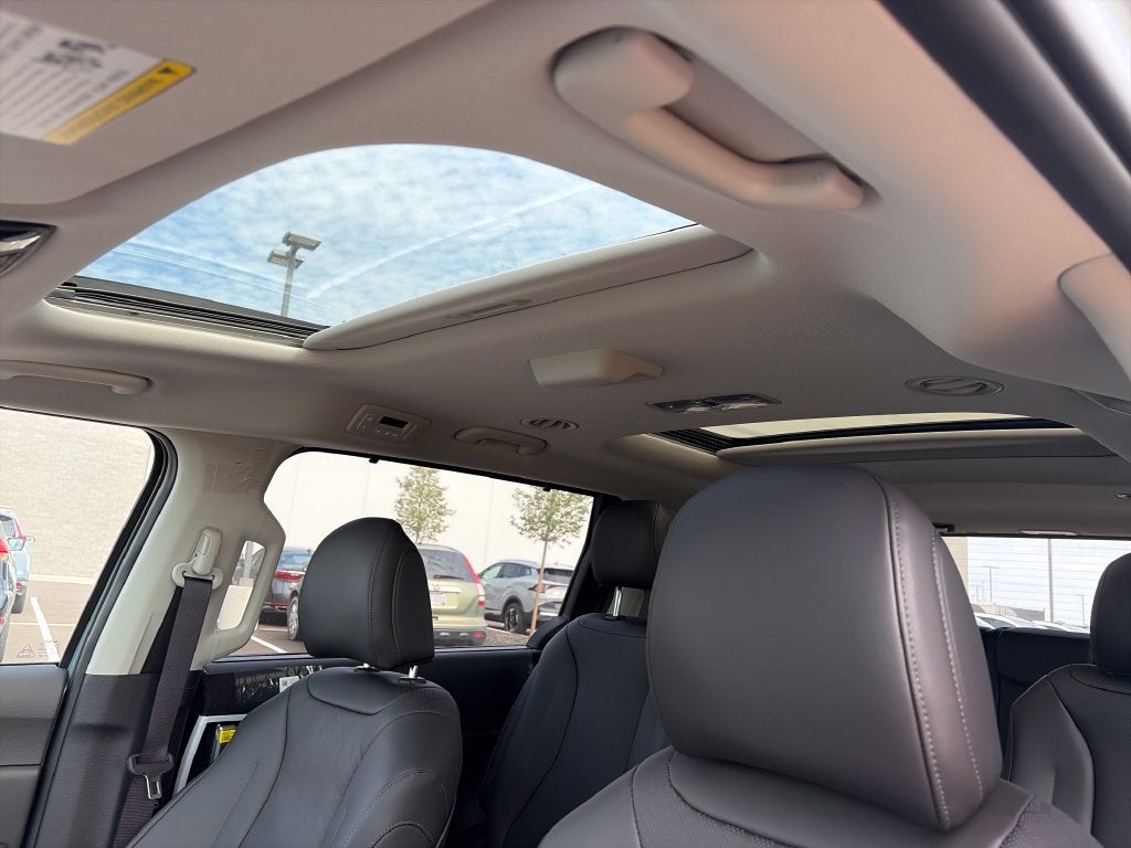2027 Kia Carnival Hybrid SX