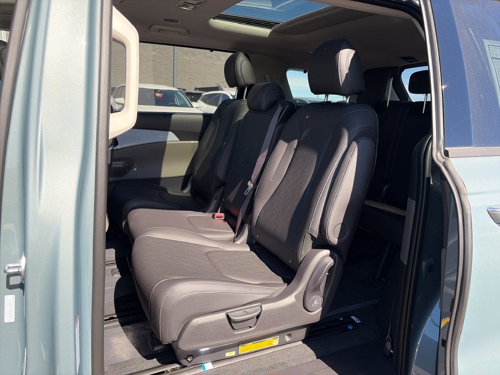 2027 Kia Carnival Hybrid SX