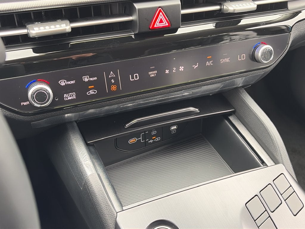 2027 Kia Sportage Hybrid LX