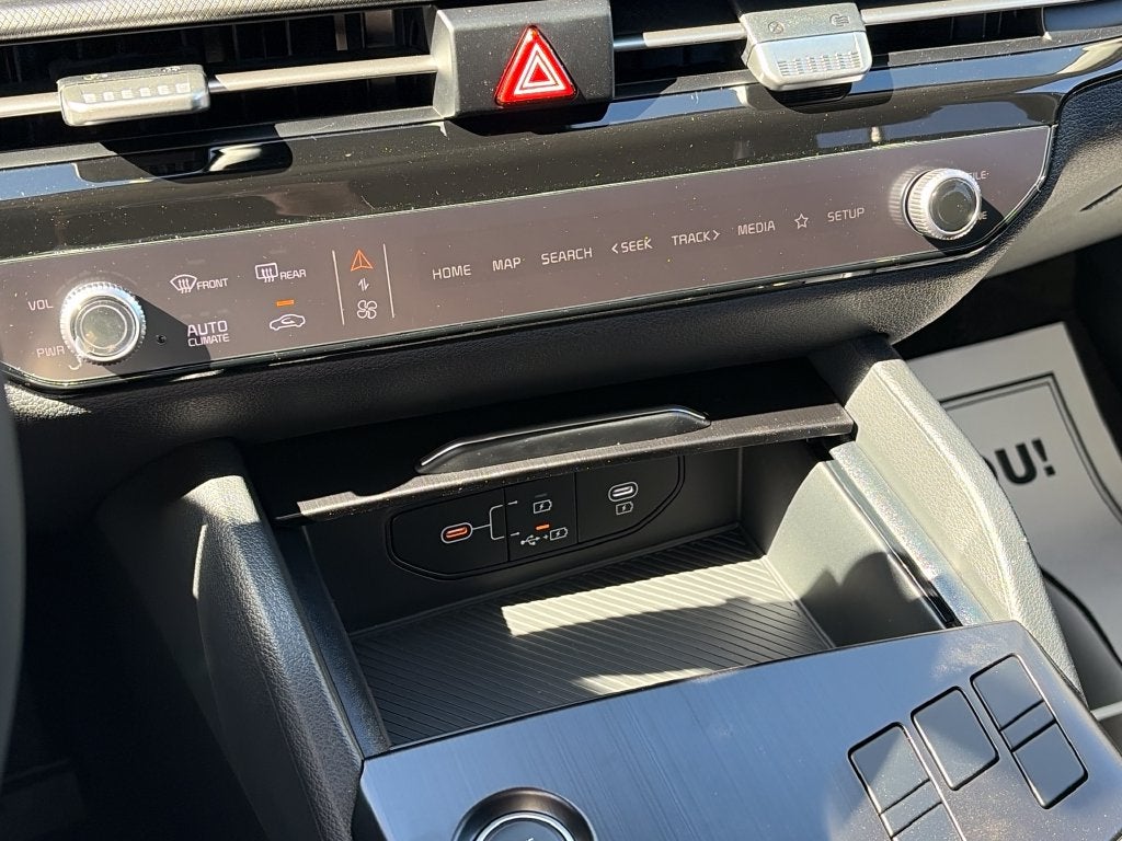 2027 Kia Sportage Hybrid LX