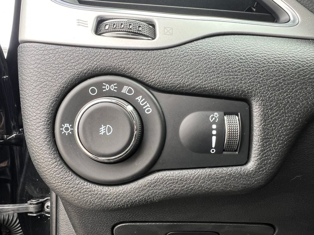 2022 Jeep Cherokee X