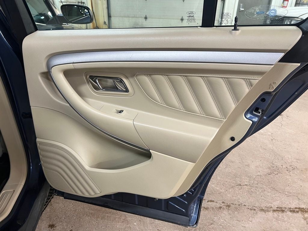 2018 Ford Taurus SEL